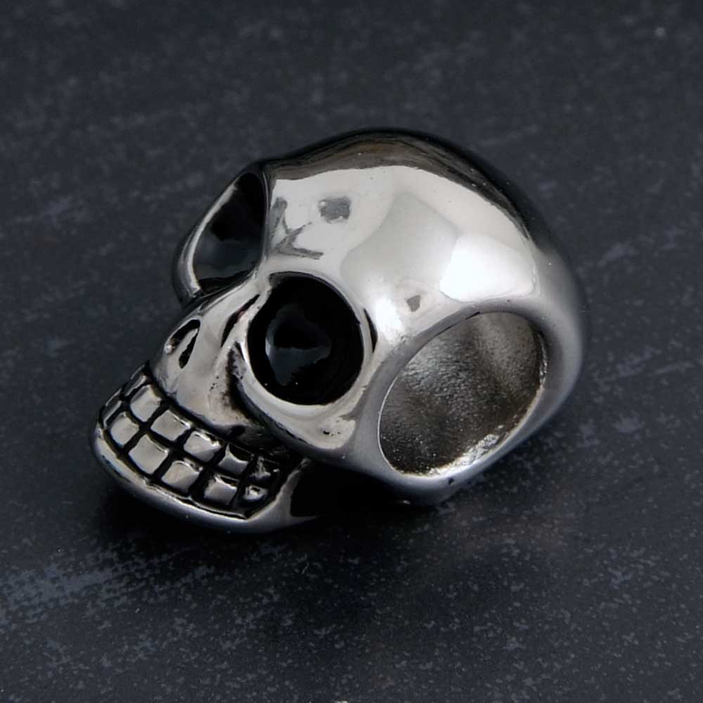 Anhänger grinsender Totenkopf mit Stacheloptik aus Edelstahl, 30,99 €